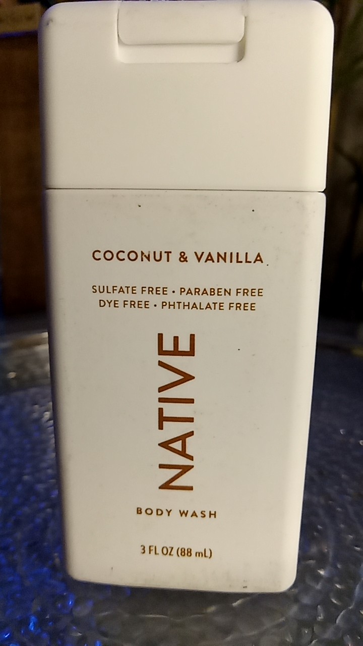 Native Coconut & Vanilla Body Wash 18 fl oz